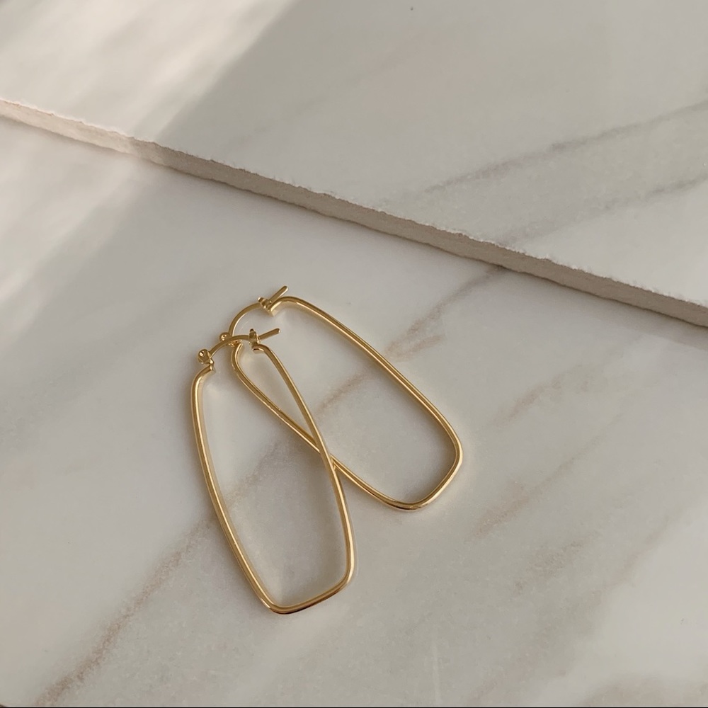 Flat Oval Hoops | 18k Gold Filled - Picture 4 of 6